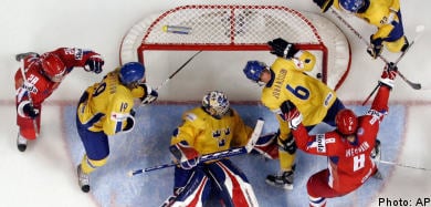 Sweden falls to last gasp Russian goal