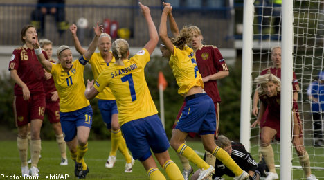 Sweden score three in dream Euro 2009 opener