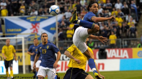 Ibrahimovic on target as Sweden beat Scotland