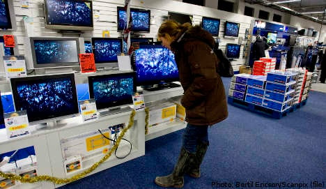 Rain sees more Swedes shop for electronics