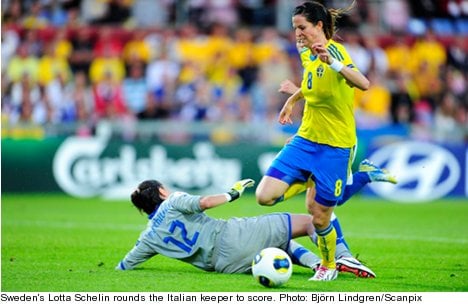 Swedish women cruise into Euro quarter-finals
