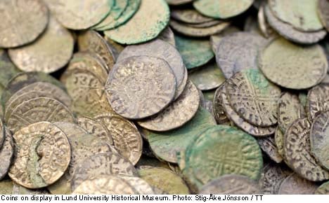 ‘Priceless’ Viking jewels nabbed in museum raid