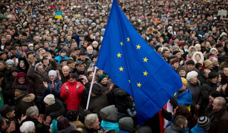 Sweden pledges urgent loans to Ukraine