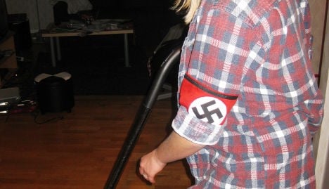 Swastika candidate leaves home help job
