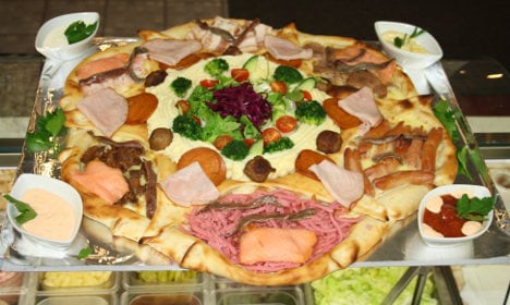 Swedes bite into bizarre Christmas holiday pizza
