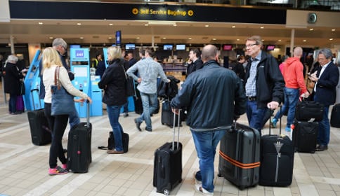 Delays after IT problems halt Stockholm air traffic