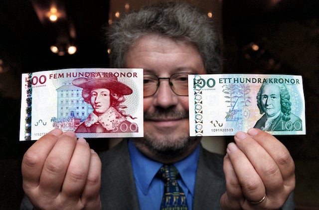 Old 500-kronor and 100-kronor notes