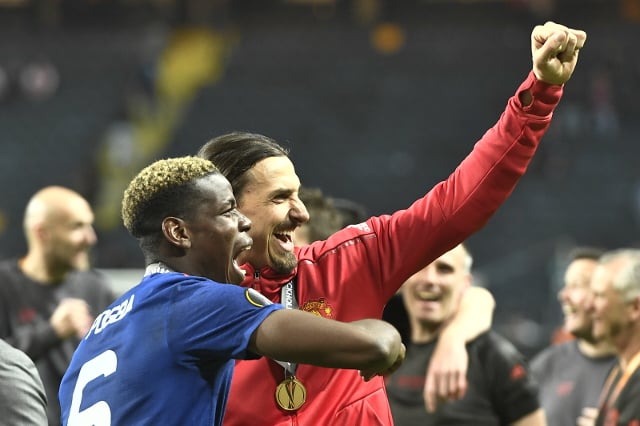 Zlatan Ibrahimovic signs new one-year deal with Manchester United