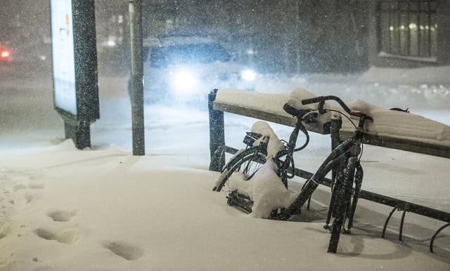 Heavy snowfall causes accidents and fatalities in Sweden