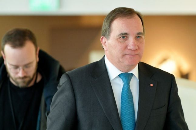 Liberals offer conditional support for Löfven as Swedish PM