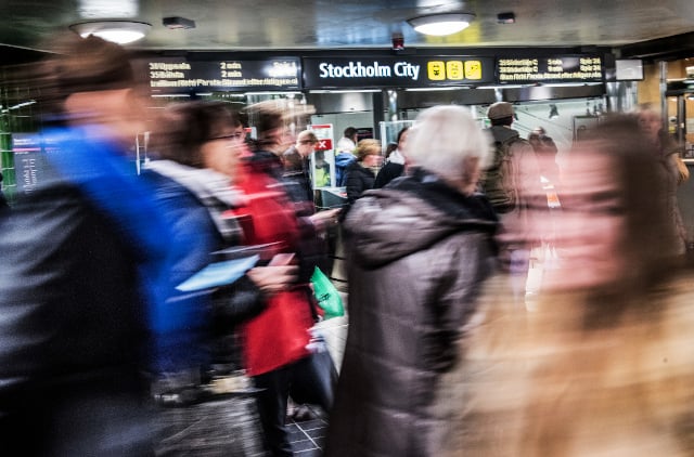 Stockholm commuter train station reopens after fire