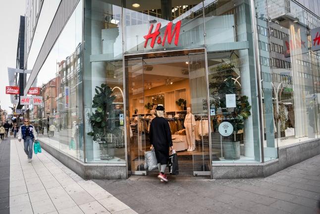Swedish clothing giant H&M bounces back into profit despite pandemic
