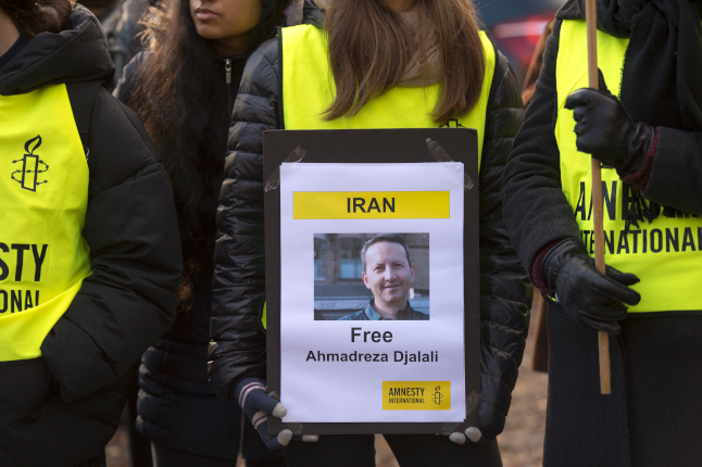Sweden urges Iran to halt execution of Karolinska researcher