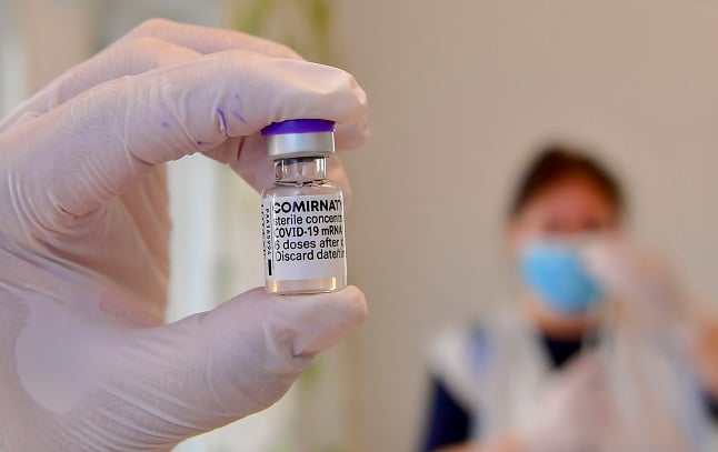 Sweden's foreign residents report confusion over booking Covid-19 vaccine without a personnummer